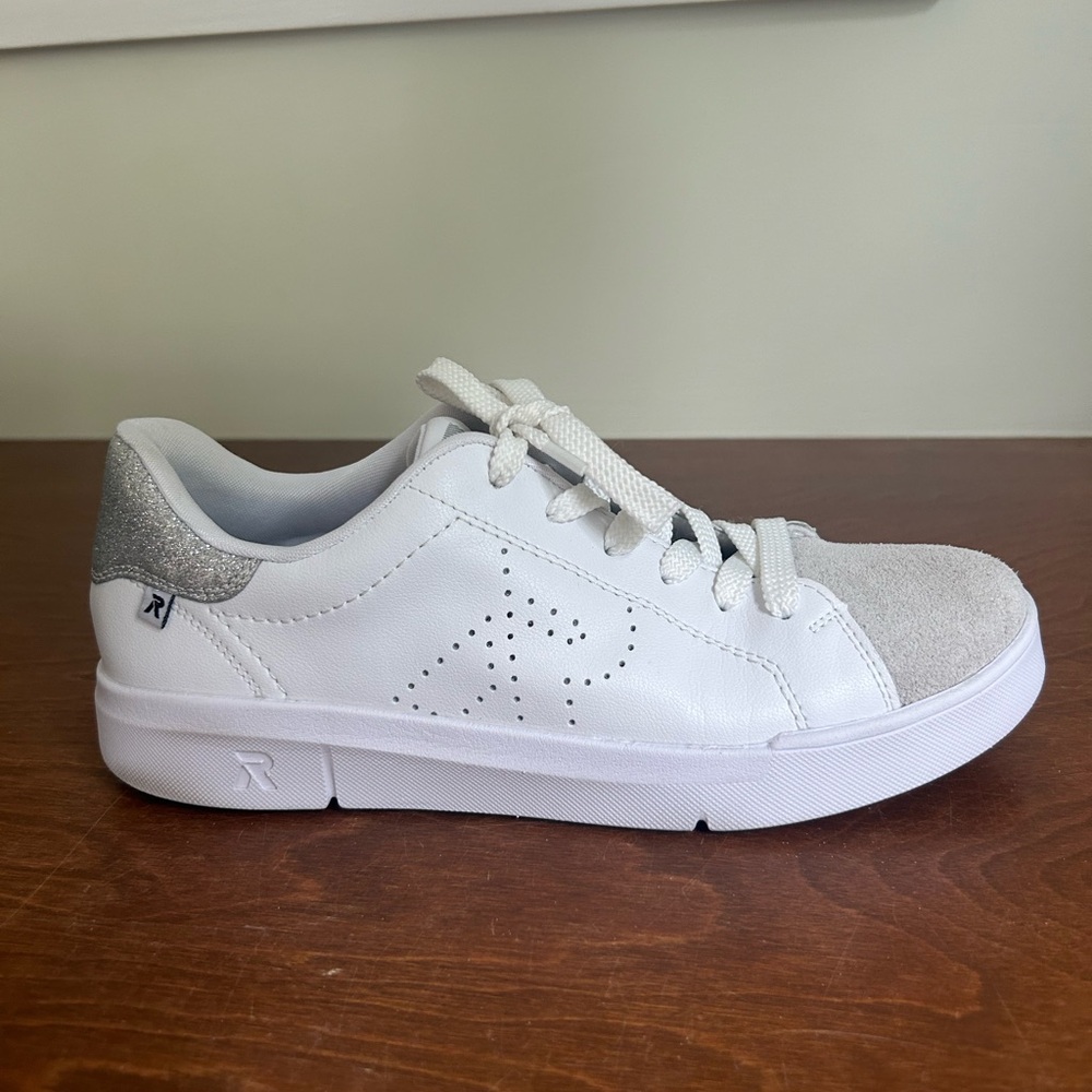 Like new Condition. A few small scuffs from wearing in the house .